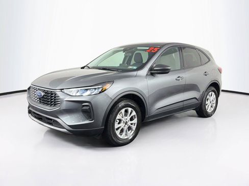Used 2025 Ford Escape Active AWD/4WD image 7