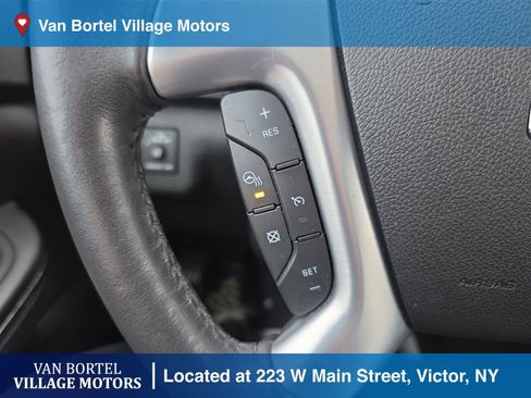 Used 2015 GMC Acadia SLT image 18