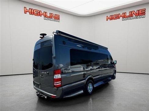 Used 2017 Mercedes-Benz Sprinter 3500 image 5