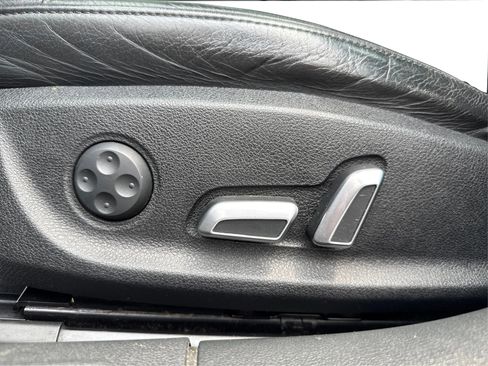 Used 2016 Audi A4 2.0T Premium Plus w/ Technology Package image 22