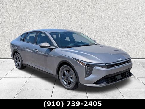 New 2026 Kia K4 FWD image 1