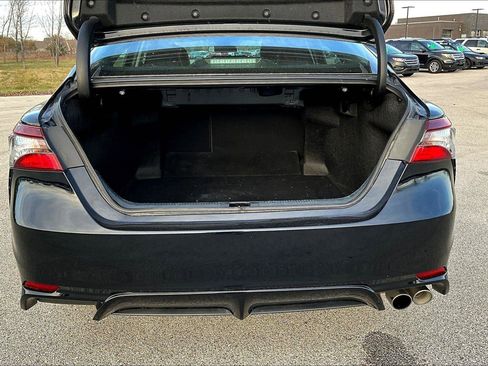 Used 2024 Toyota Camry SE image 18