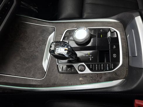 Used 2020 BMW X7 xDrive40i w/ Executive Package AWD/4WD image 31
