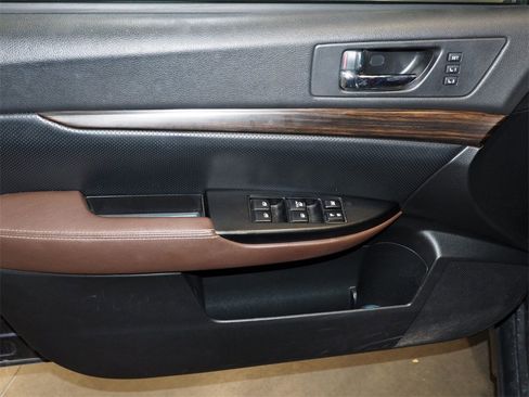 Used 2014 Subaru Outback 2.5i Limited image 7