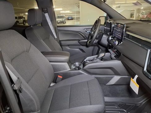 Used 2026 GMC Canyon Elevation RWD image 6
