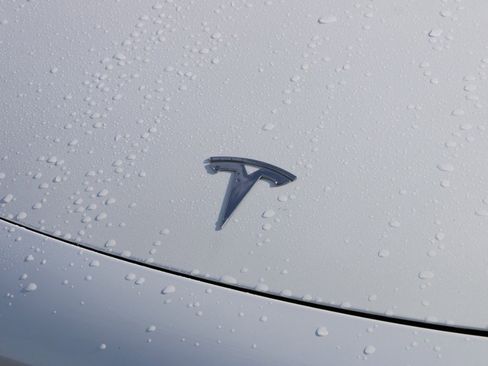 Used 2021 Tesla Model 3 Standard Range Plus image 12