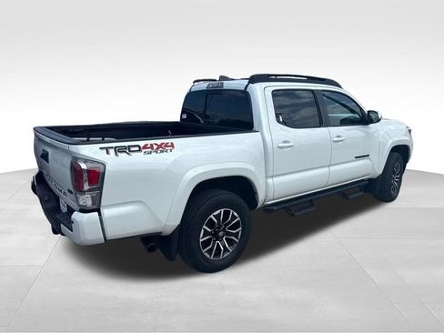 Used 2023 Toyota Tacoma TRD Sport w/ Technology Package AWD/4WD image 5