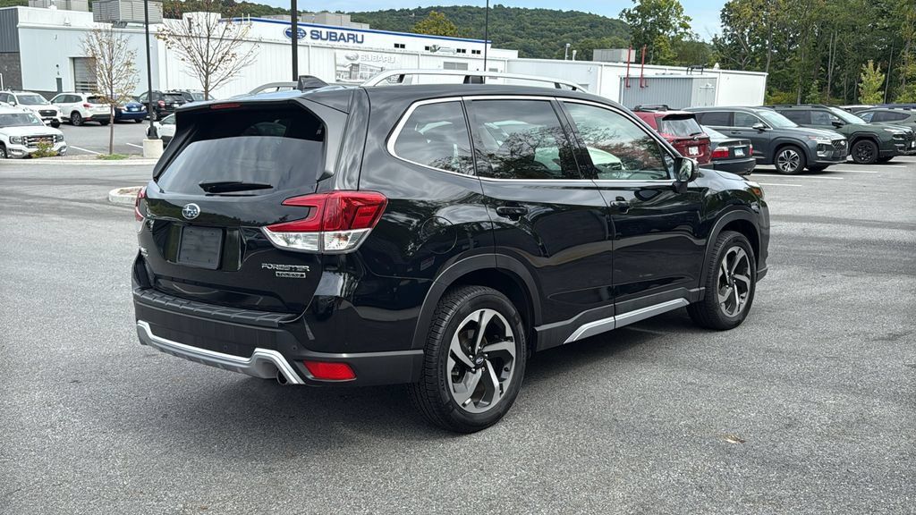 Certified 2024 Subaru Forester Touring AWD/4WD image 4