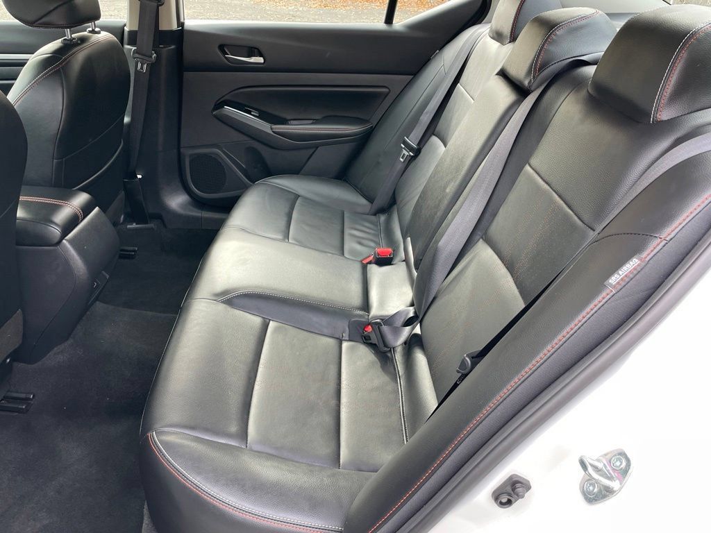 Certified 2024 Nissan Altima 2.5 SR w/ SR Premium Package FWD image 8