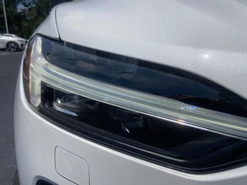 New 2025 Volvo XC60 B5 Plus w/ Protection Package Premier image 4