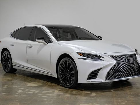 Used 2018 Lexus LS 500 w/ Luxury Package RWD image 9