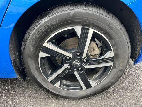 Used 2025 Nissan Sentra SV image 29