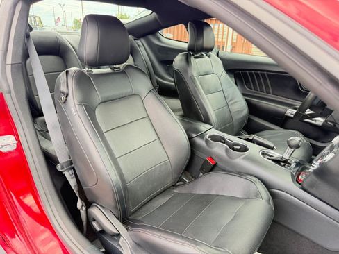 Used 2015 Ford Mustang Premium RWD image 36