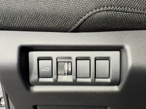 Used 2026 Subaru Outback Premium AWD/4WD image 16