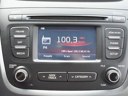 Used 2014 Kia Sorento LX image 22