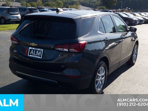 Used 2023 Chevrolet Equinox LT image 6