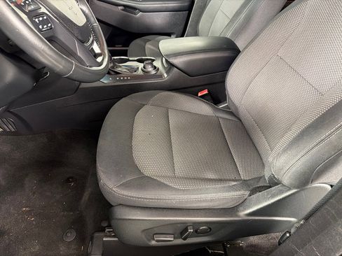 Used 2019 Ford Explorer XLT w/ Equipment Group 201A FWD image 11
