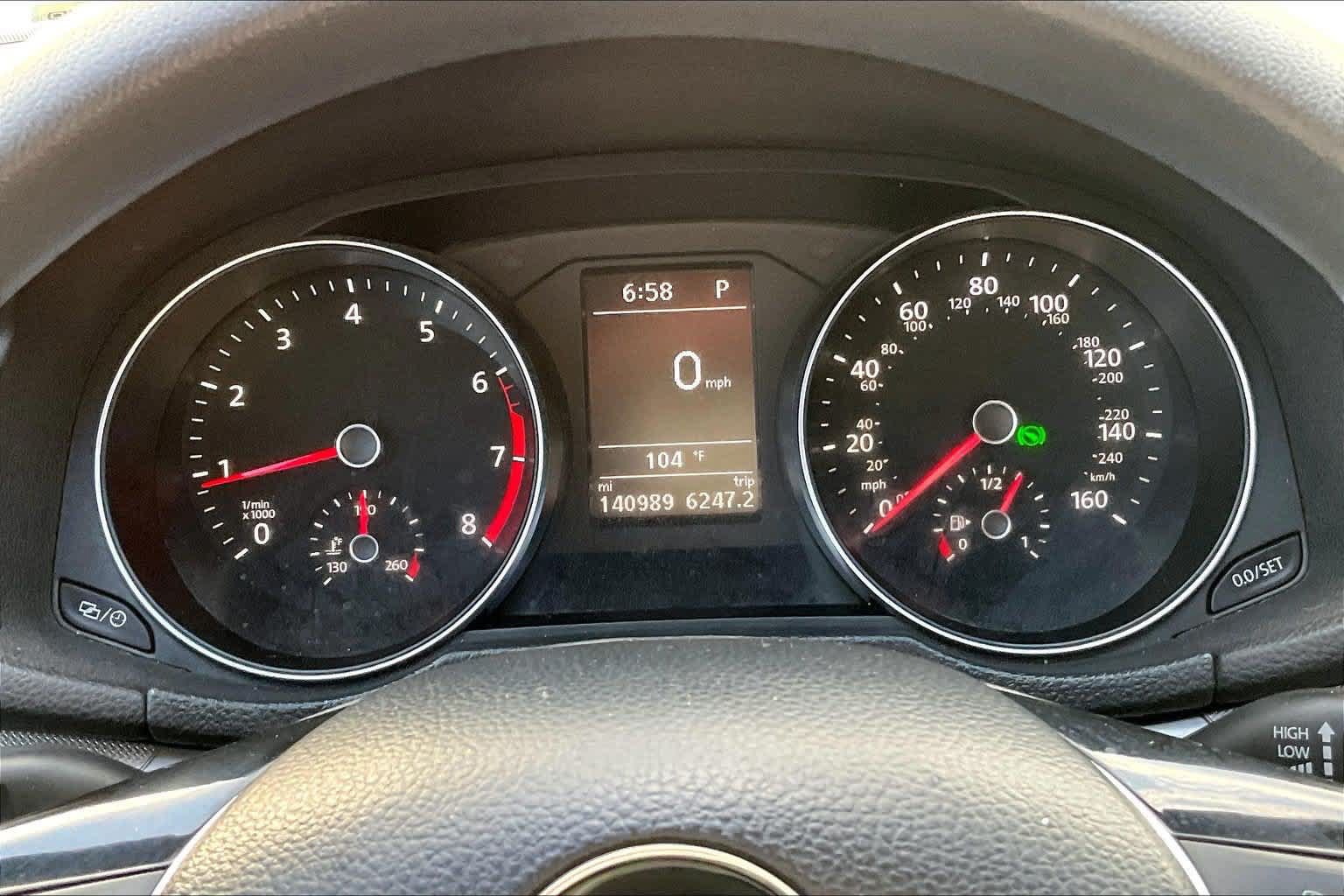 Used 2018 Volkswagen Passat 2.0T S w/ Driver Assistance Package FWD image 16