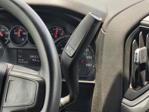 Used 2021 Chevrolet Silverado 1500 Custom RWD image 17