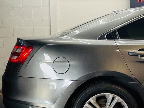 Used 2018 Ford Taurus SEL w/ Equipment Group 201A image 5