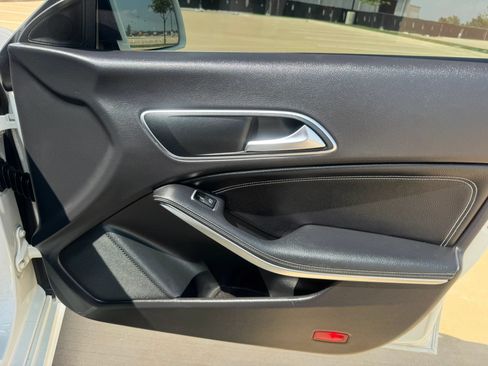 Used 2016 Mercedes-Benz CLA 250 image 40