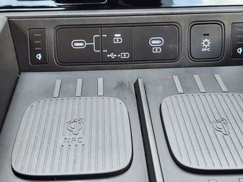 Used 2025 Hyundai Santa Fe Calligraphy image 24