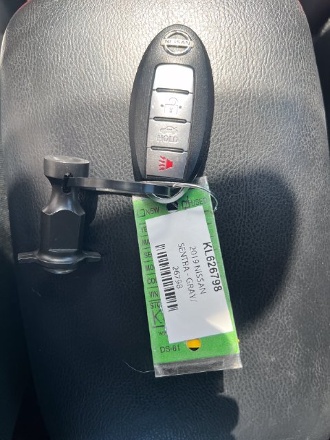 Used 2019 Nissan Sentra SV FWD image 34