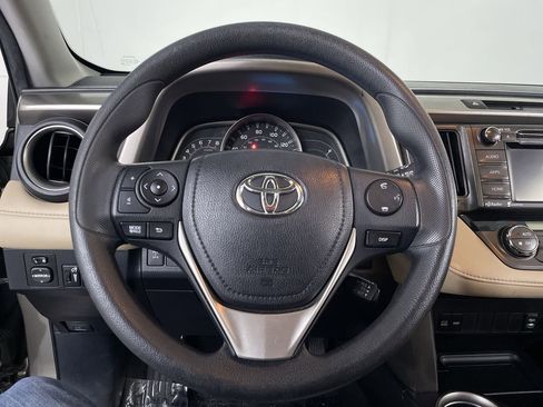 Used 2015 Toyota RAV4 XLE AWD/4WD image 13