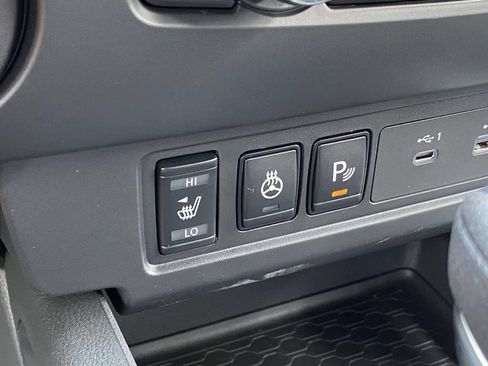 New 2026 Nissan Frontier SV w/ All-Weather Content Package RWD image 22
