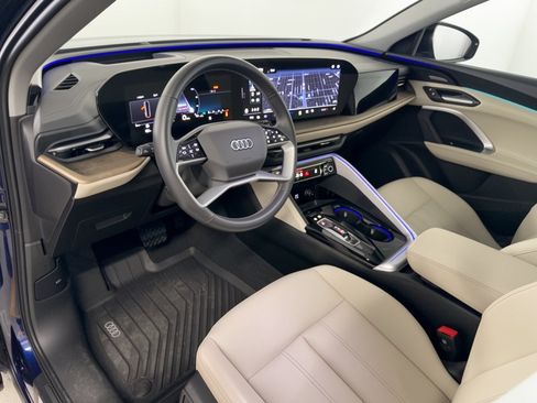 Certified 2025 Audi Q5 Premium w/ Premium Plus AWD/4WD image 4