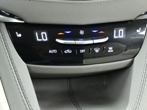 Certified 2023 Cadillac XT5 Premium Luxury image 20