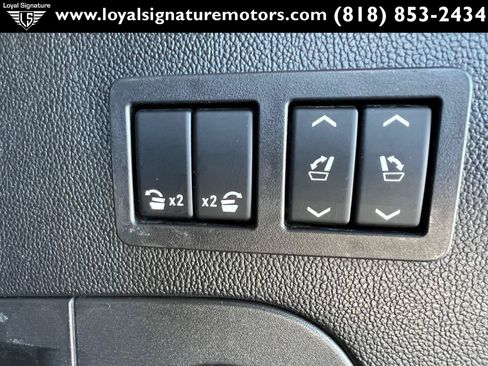 Used 2018 Cadillac Escalade ESV Luxury RWD image 12