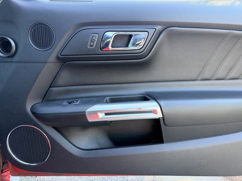 Used 2015 Ford Mustang GT Premium image 41