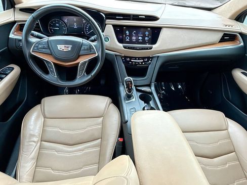 Used 2018 Cadillac XT5 Platinum AWD/4WD image 15