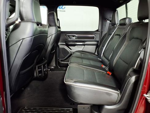 Used 2025 RAM 1500 Laramie AWD/4WD image 9