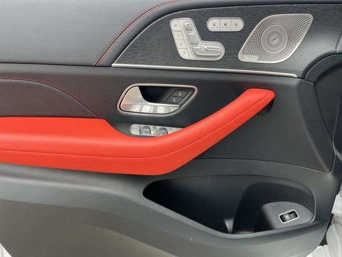 Certified 2025 Mercedes-Benz GLE 53 AMG GLE 53 AMG image 19