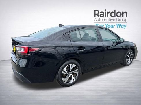 Used 2025 Subaru Legacy Premium AWD/4WD image 8