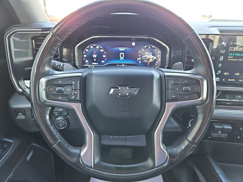 Used 2022 Chevrolet Silverado 1500 LT Trail Boss w/ Convenience Package II image 12