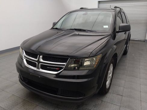 Used 2019 Dodge Journey SE image 15