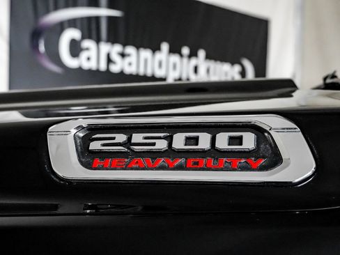 Used 2022 RAM 2500 Big Horn AWD/4WD image 43