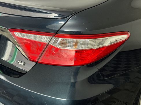 Used 2016 Toyota Camry SE image 33