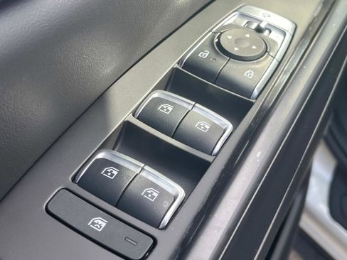 New 2026 Kia Carnival SX Prestige FWD image 26