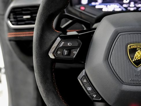 Used 2024 Lamborghini Huracan STO image 12