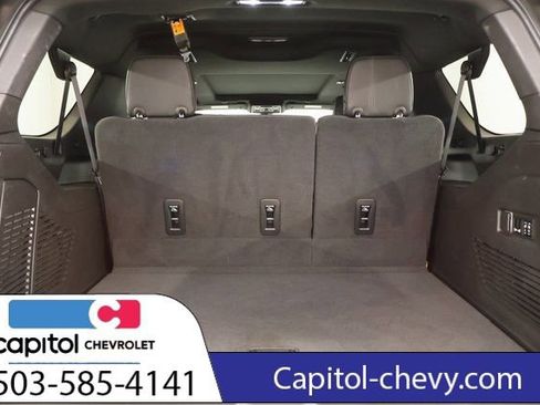 Used 2022 Chevrolet Suburban RST w/ Luxury Package AWD/4WD image 27