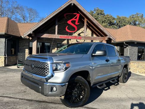 Used 2018 Toyota Tundra SR5 w/ SR5 Upgrade Package image 1