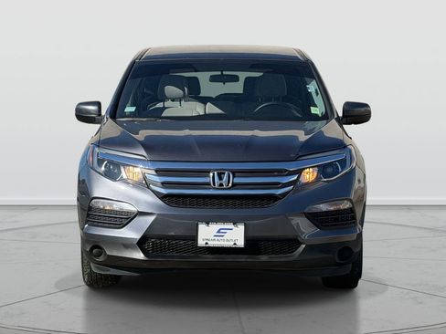 Used 2018 Honda Pilot LX image 2
