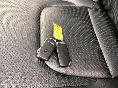 Used 2023 Kia Sportage EX FWD image 13