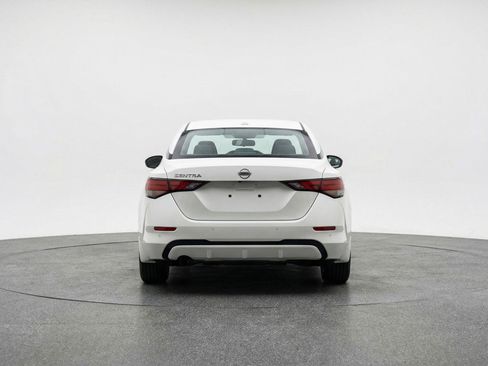 Used 2025 Nissan Sentra SV image 7