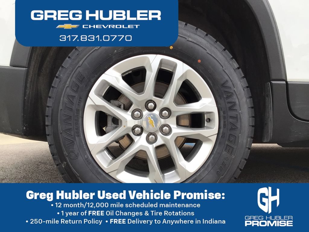 Used 2023 Chevrolet Traverse LS w/ Safety Package FWD image 17