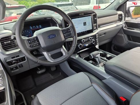 Used 2025 Ford F150 Lariat w/ Equipment Group 501A Mid AWD/4WD image 8